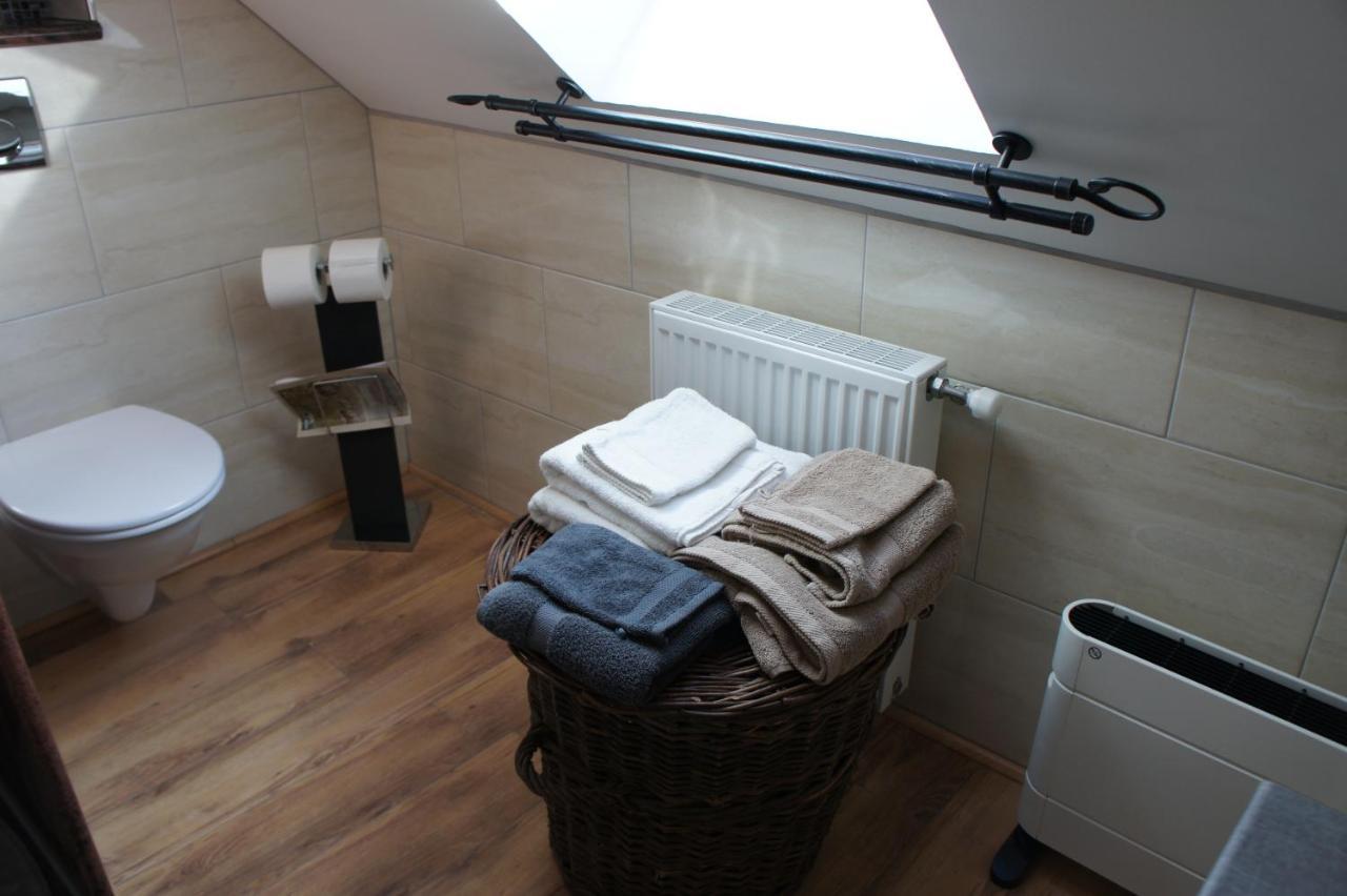 Ferrière-la-Petite Aux Logis De La Solre Bed & Breakfast エクステリア 写真