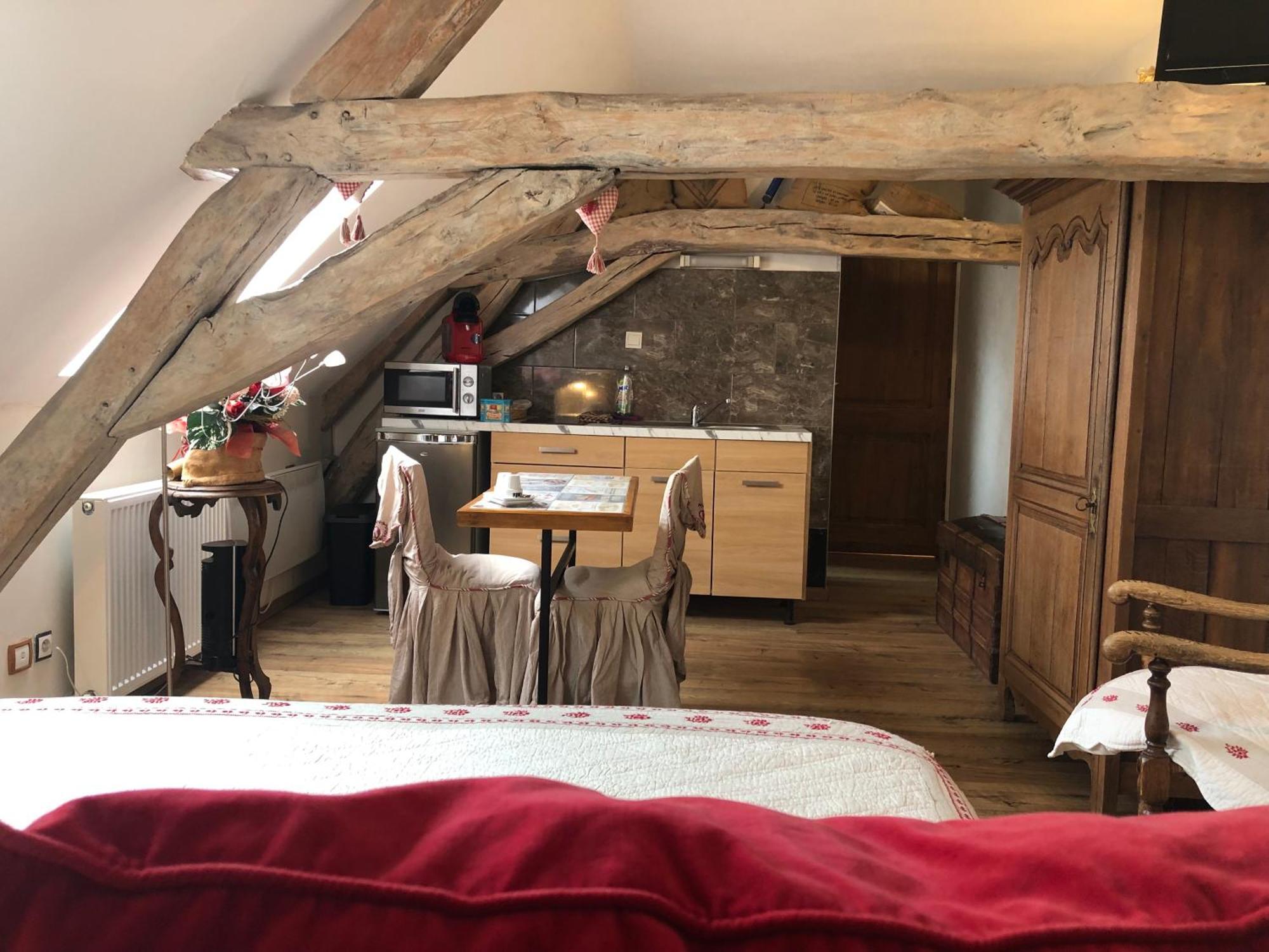 Ferrière-la-Petite Aux Logis De La Solre Bed & Breakfast エクステリア 写真
