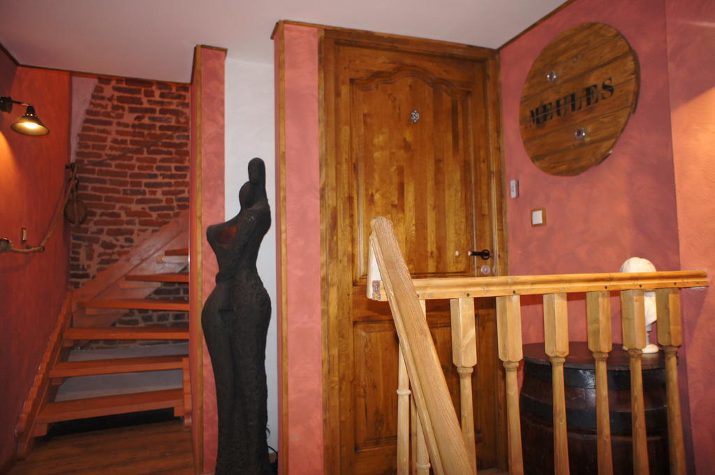 Ferrière-la-Petite Aux Logis De La Solre Bed & Breakfast エクステリア 写真