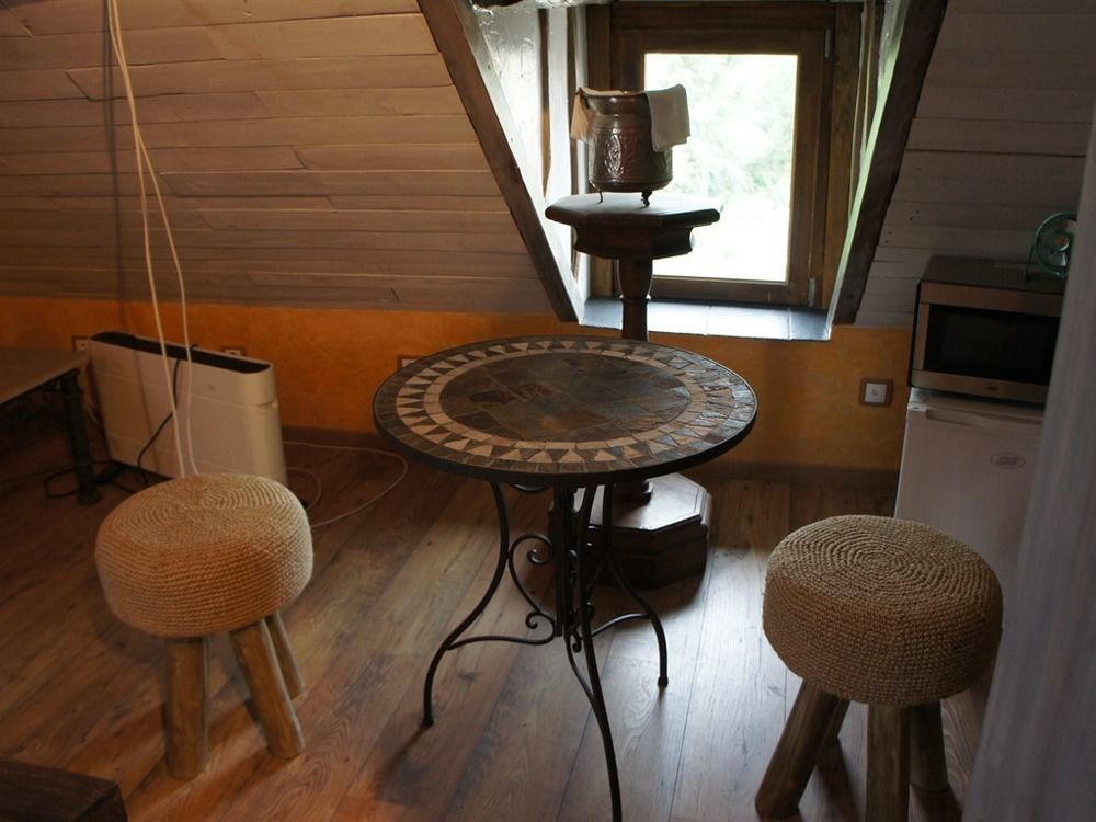 Ferrière-la-Petite Aux Logis De La Solre Bed & Breakfast エクステリア 写真